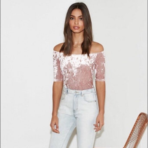 Kendall & Kylie Off The Shoulder Velvet Velour Med